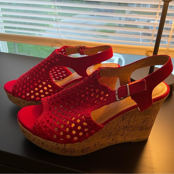 Red wedges!!! - Picture 3 of 3